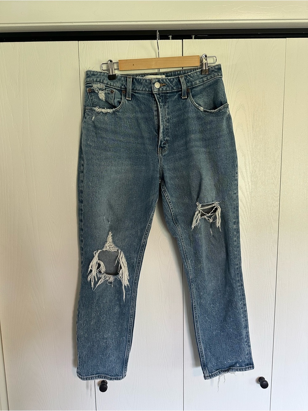 Abercrombie Distressed Curve Love Blue Women’s Jeans